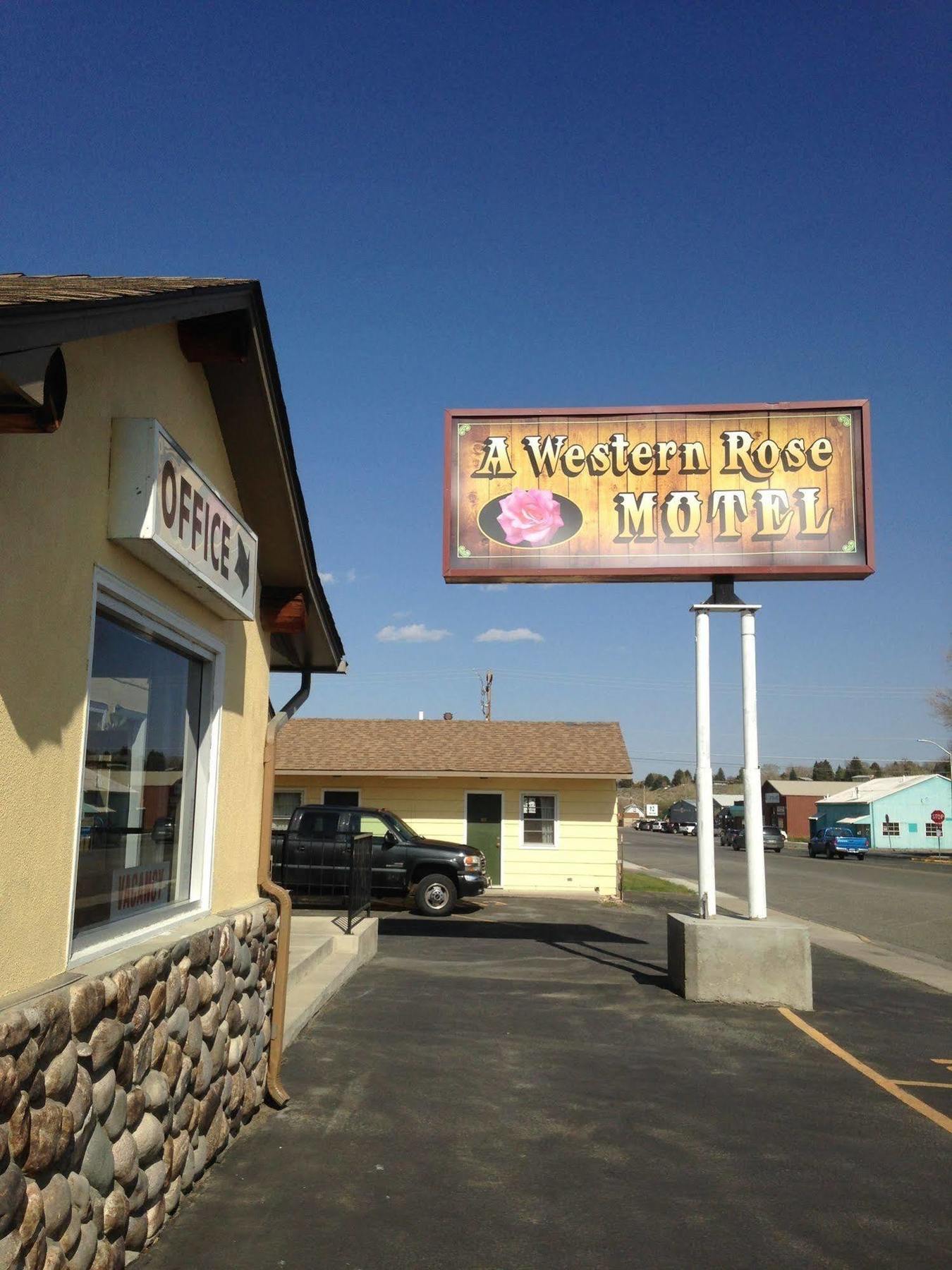 A Western Rose Cody Luaran gambar
